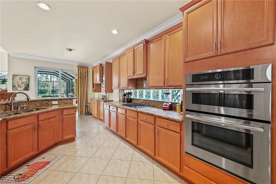 8847 Largo Mar Dr Property Photo 15