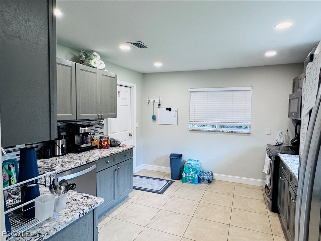 141 Sw 48th Ter Property Photo 15