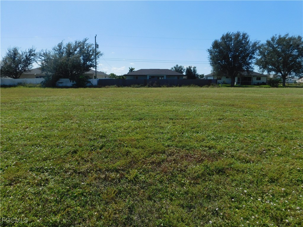 2148 Diplomat Pkwy E Property Photo 2
