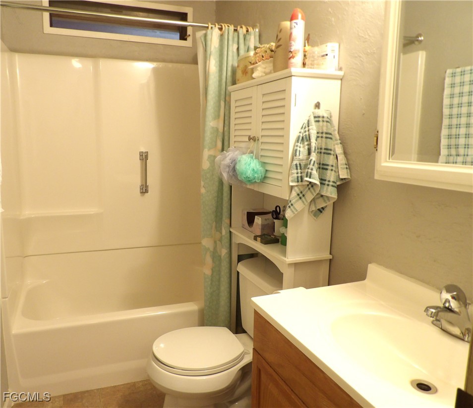 737 Knotty Pine Cir Property Photo 16