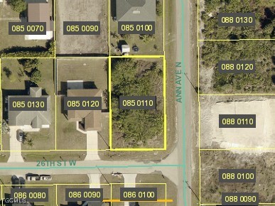 2500 26th St W Property Photo 1