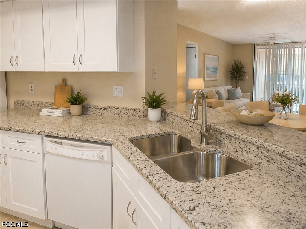 13621 Eagle Ridge Dr 1518 Property Photo 3