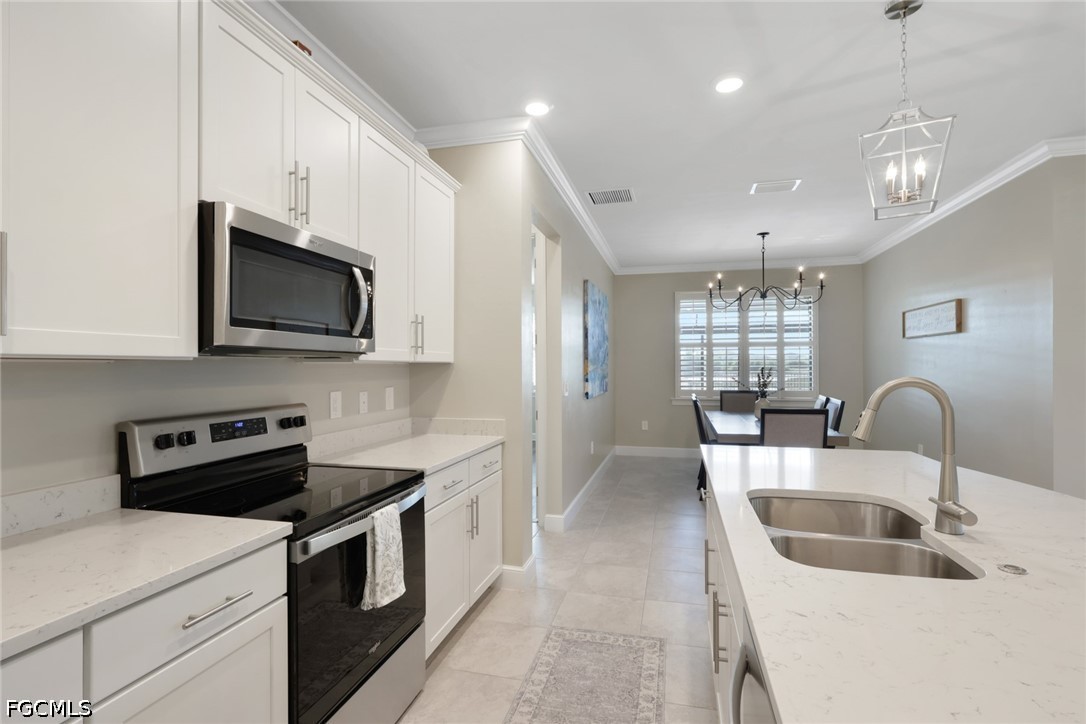 3425 Hampton Blvd Property Photo 8