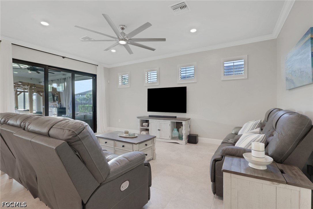 3425 Hampton Blvd Property Photo 20