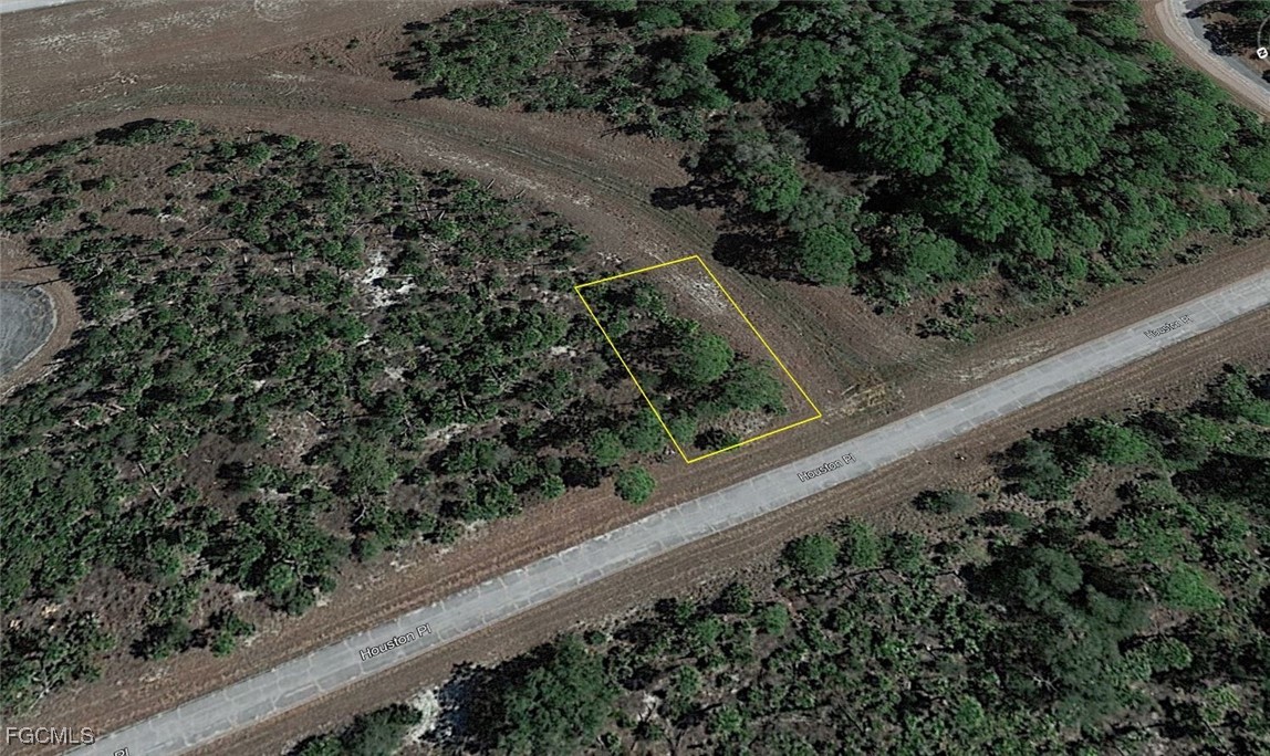 309 Houston Pl Property Photo 6