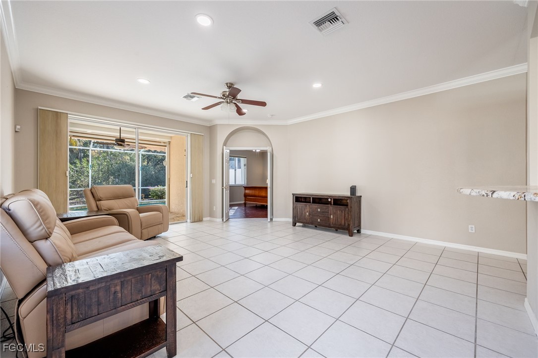 7678 Bay Lake Dr Property Photo 4
