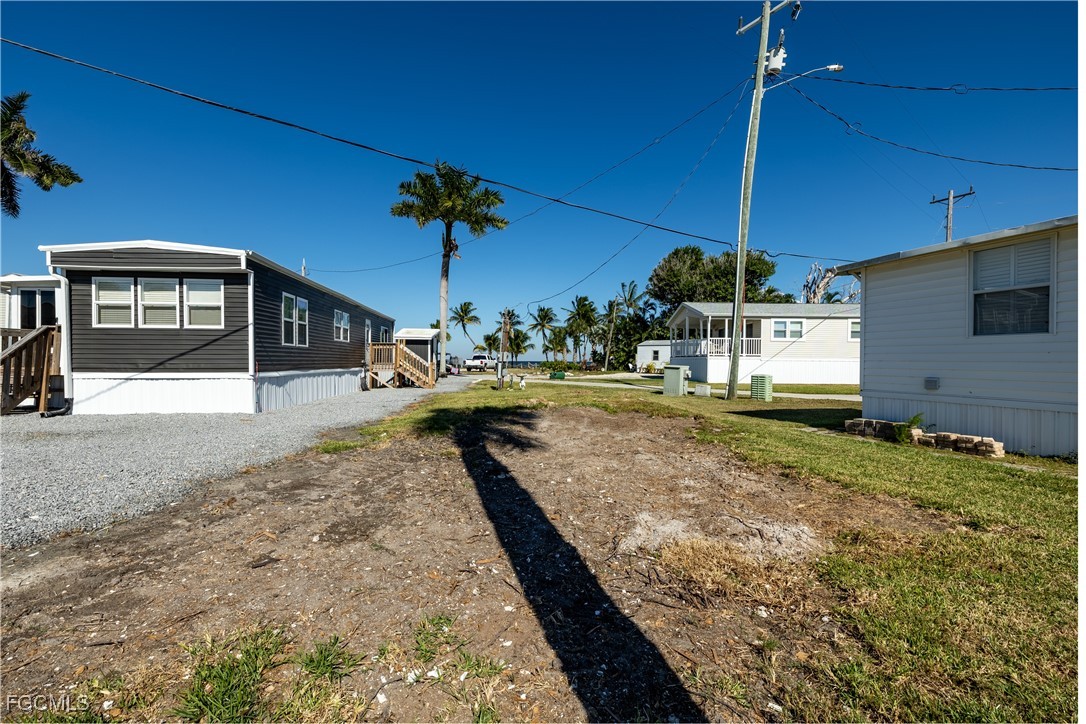 16978 Captains Dr Property Photo 1