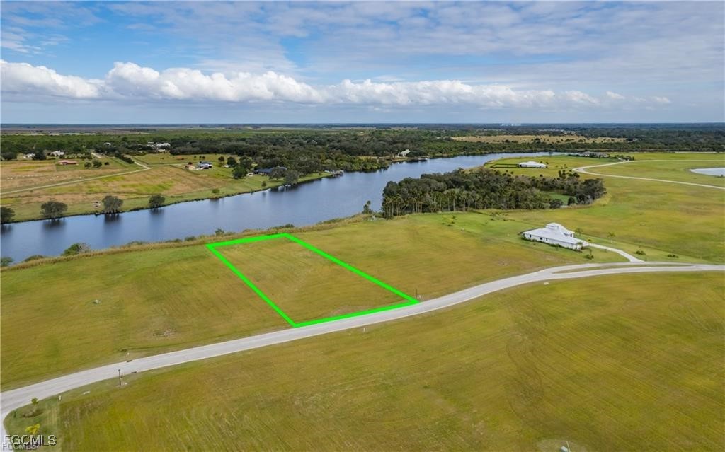22797 Yellow Button Ln Property Photo 6