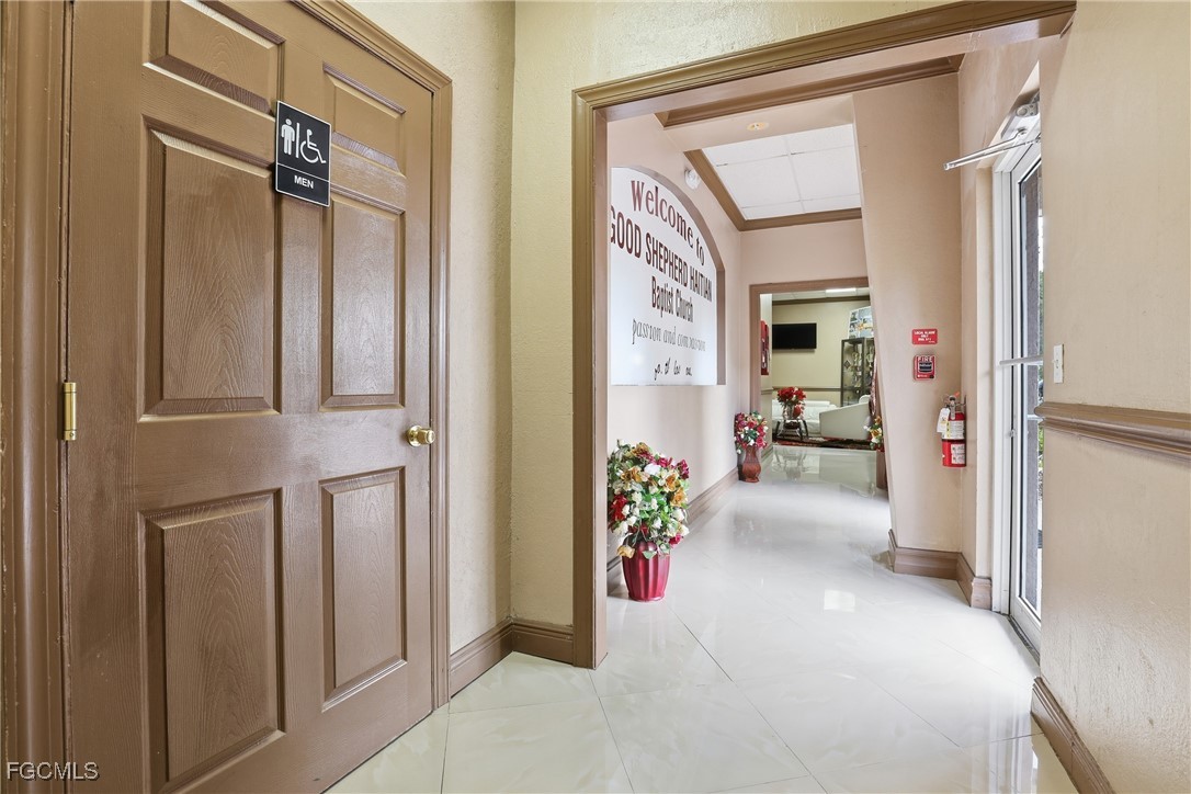 300 Leonard Blvd N 1-2 Property Photo 5