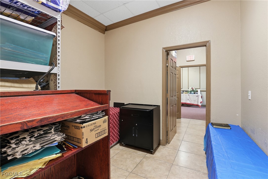 300 Leonard Blvd N 1-2 Property Photo 24