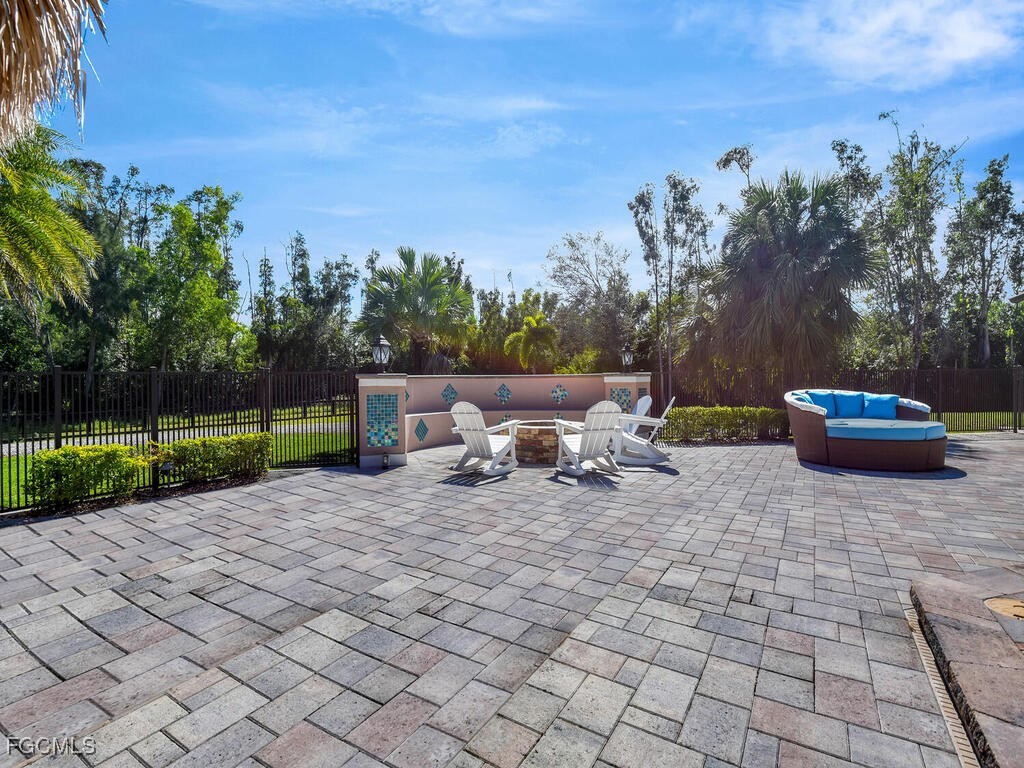 6480 Pine Cone Ct Property Photo 43