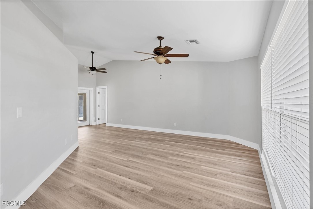 17585 Blackfriar Dr Property Photo 2