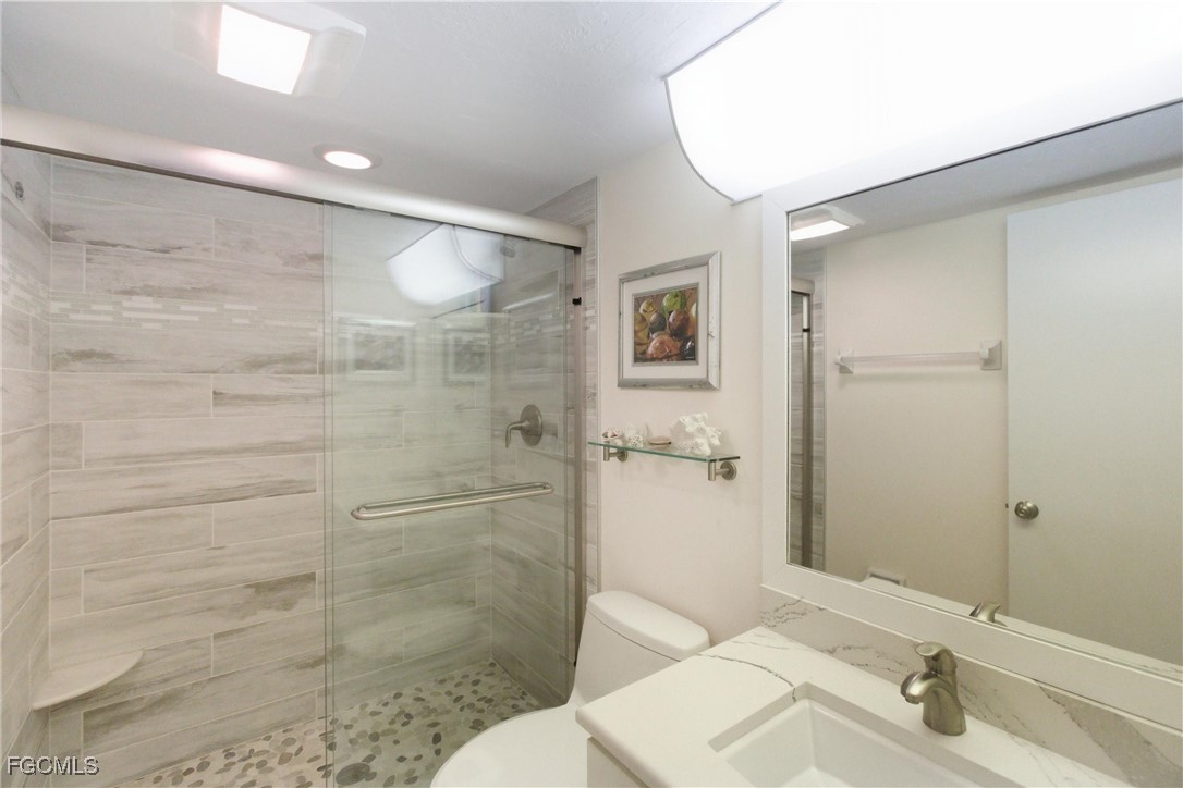7500 Estero Blvd 1104 Property Photo 20