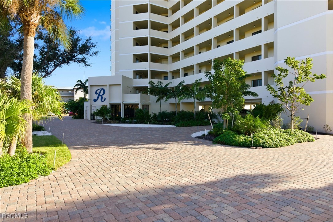 7500 Estero Blvd 1104 Property Photo 34