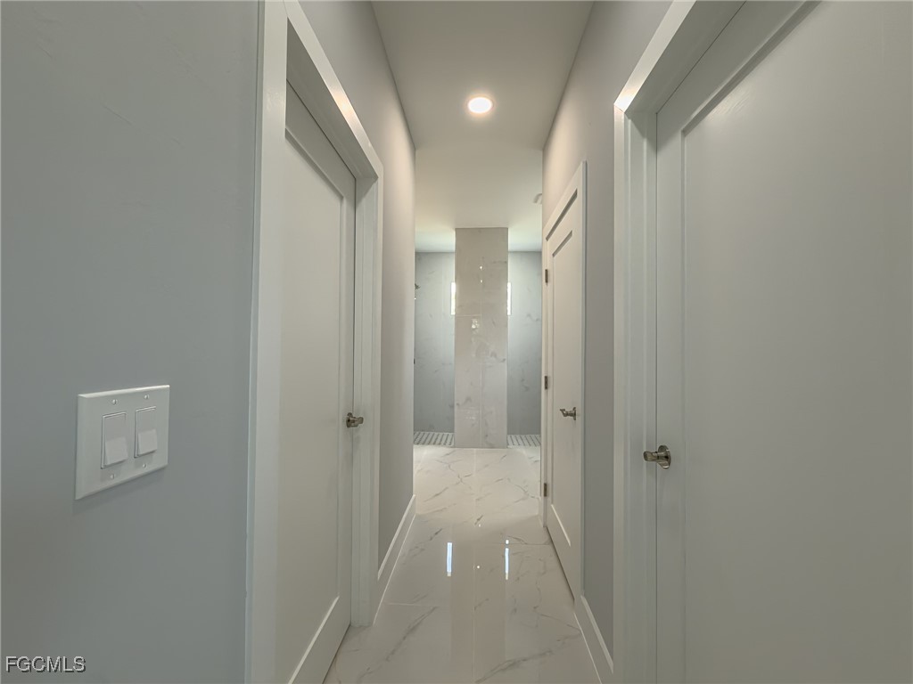 6137 Higgins Ave Property Photo 14