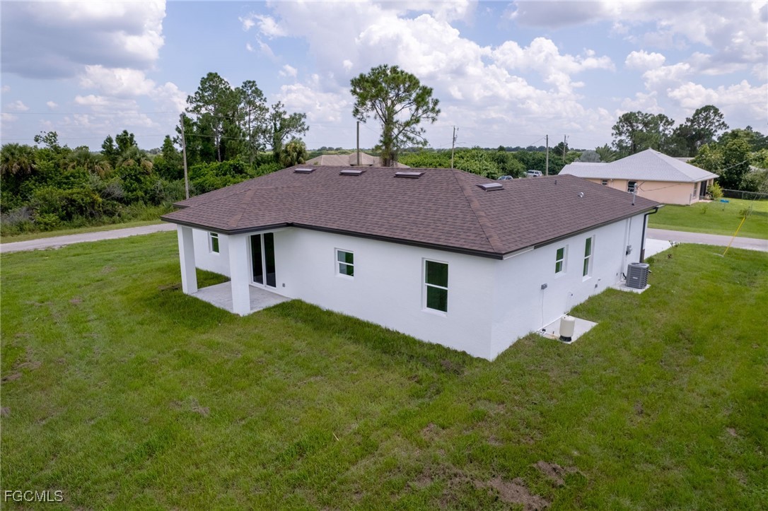 1251 Bari St E Property Photo 5