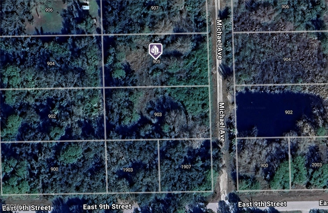905 Michael Ave Property Photo 2