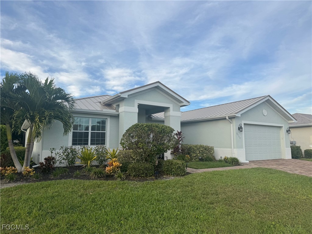 2557 Ashbury Cir Property Photo 2