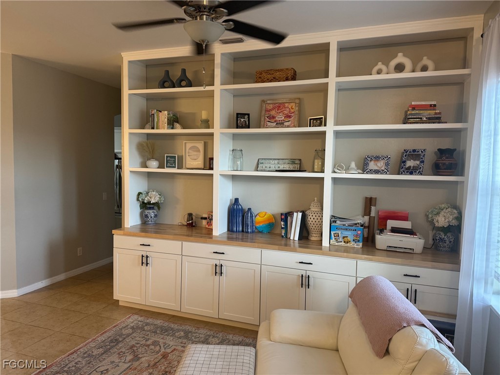 2557 Ashbury Cir Property Photo 4