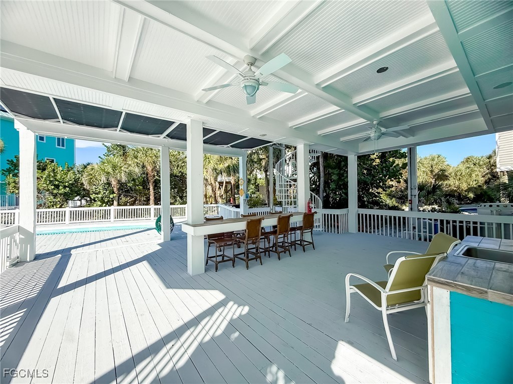 4560 Conch Shell Dr Property Photo 9