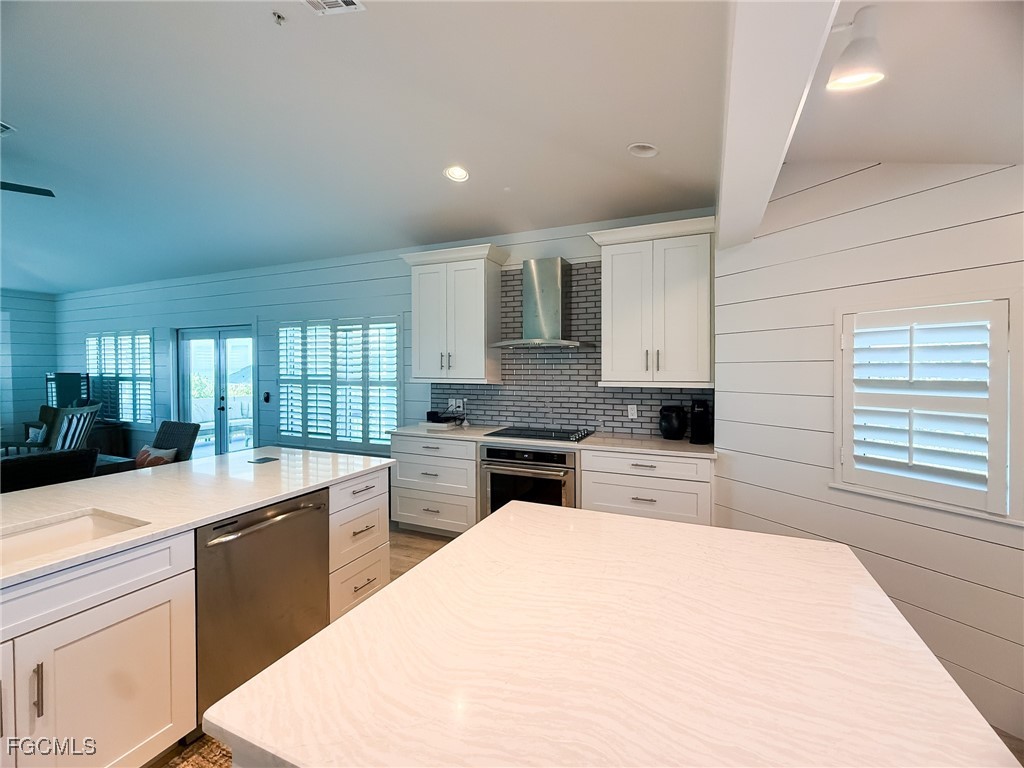 4560 Conch Shell Dr Property Photo 32