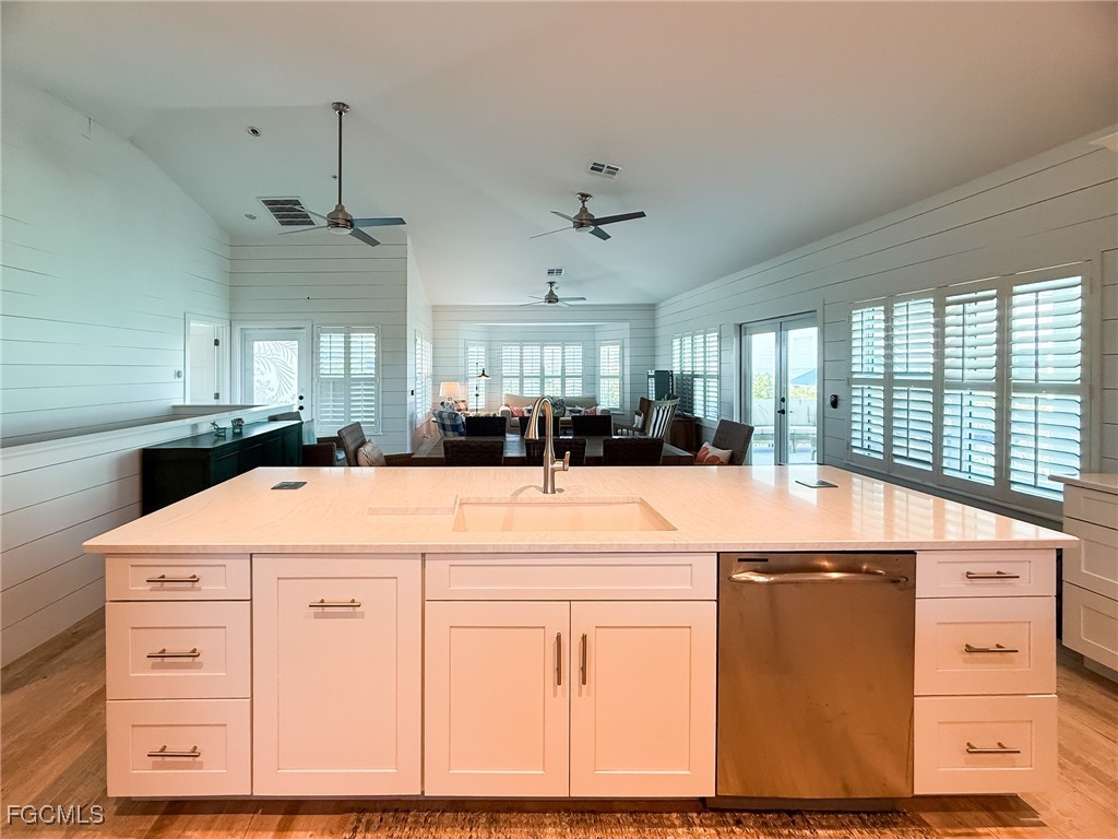 4560 Conch Shell Dr Property Photo 33
