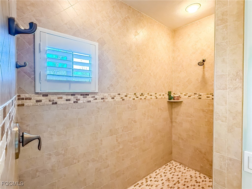 4560 Conch Shell Dr Property Photo 47