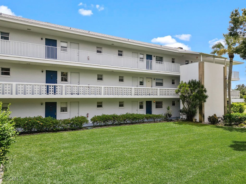 1409 Tropic Ter Property Photo 6