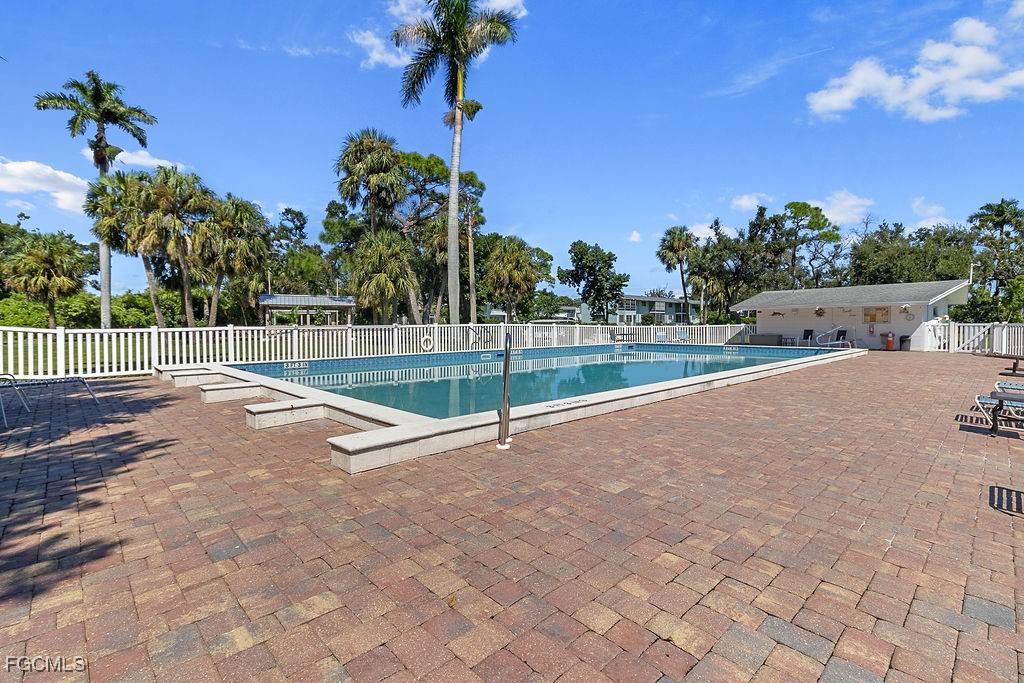 1409 Tropic Ter Property Photo 19