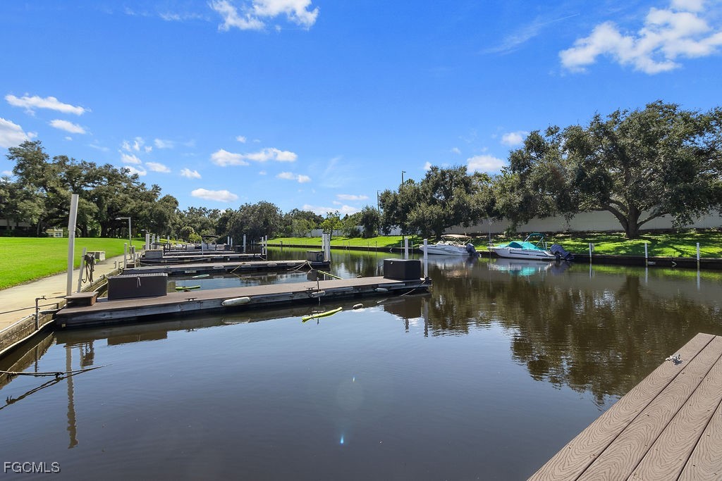 1409 Tropic Ter Property Photo 21