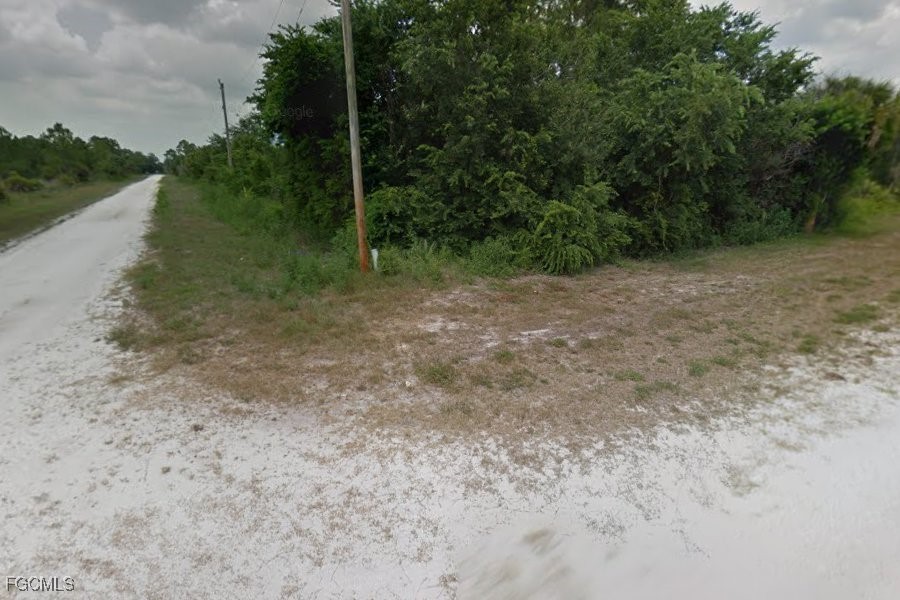 427 Perimeter Rd Property Photo 1