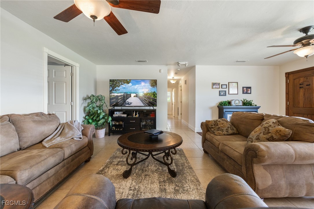 5128 York Ct Property Photo 14