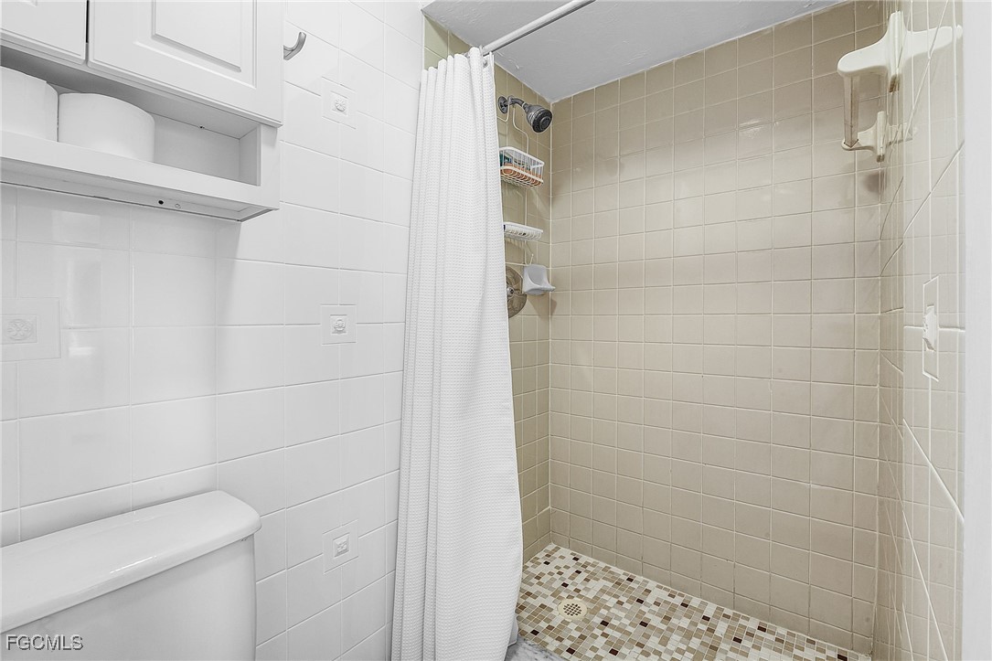 2888 Oleander St C4 Property Photo 18