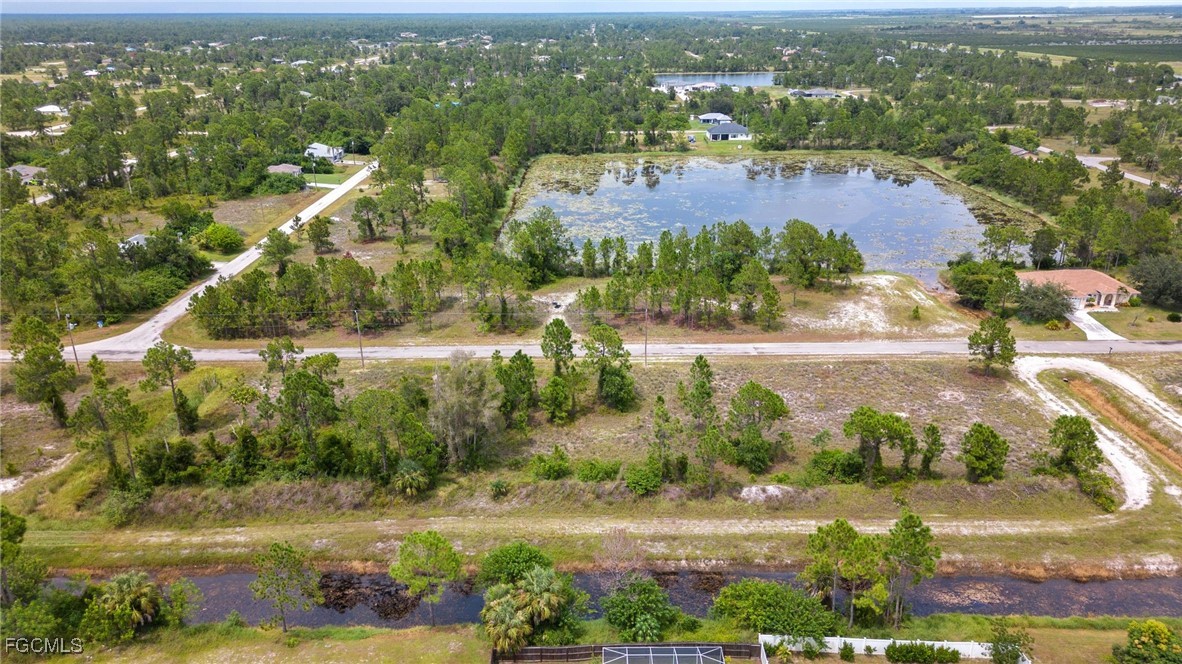 1226 Edelweiss St E Property Photo 6