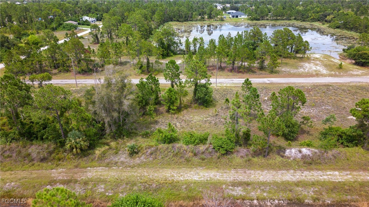 1226 Edelweiss St E Property Photo 7