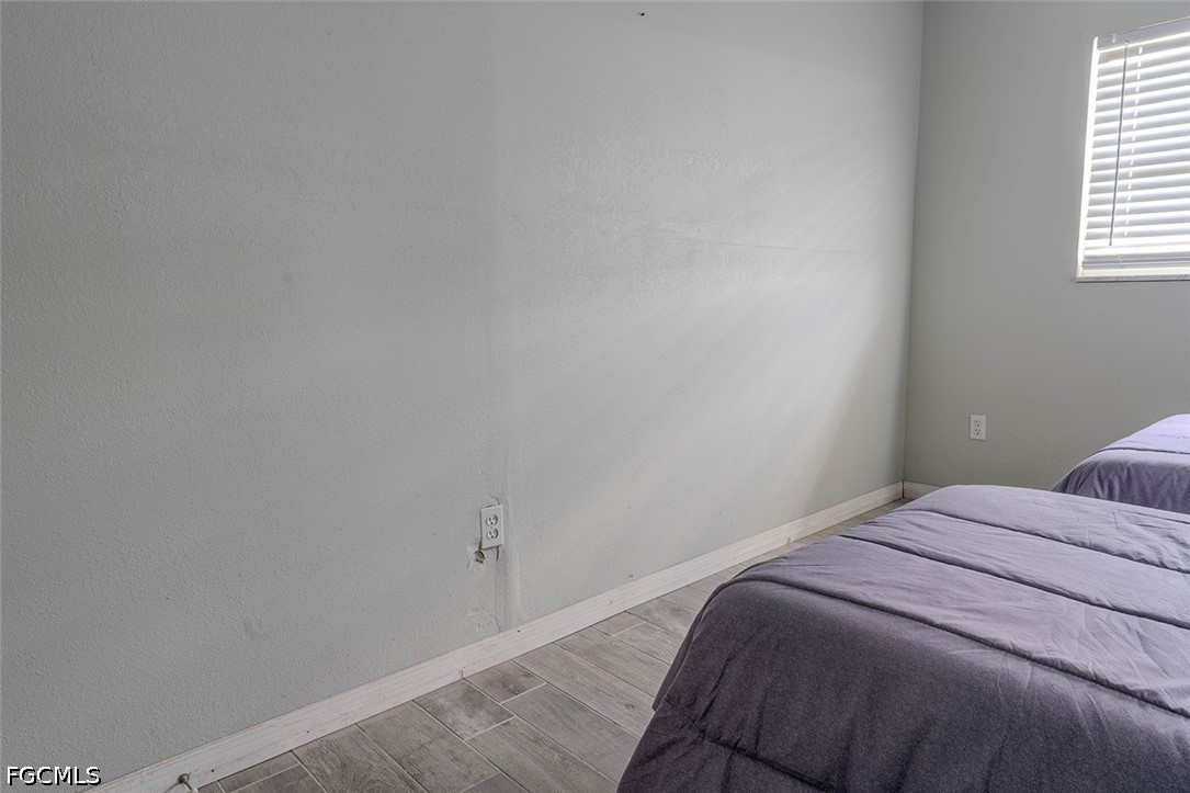 220 Albatross St Property Photo 33