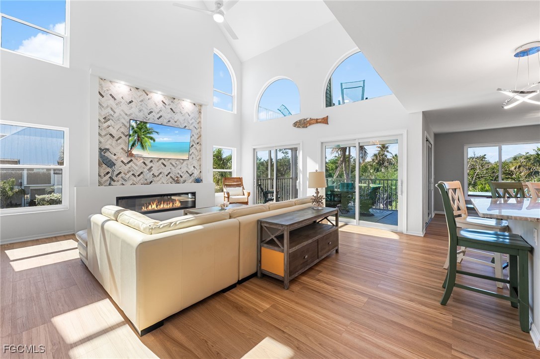 241 Violet DR