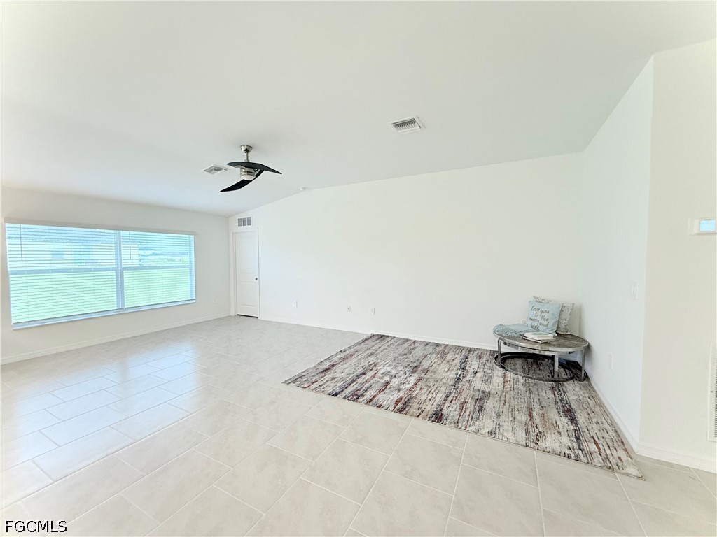4110 Etna Ct Property Photo 4