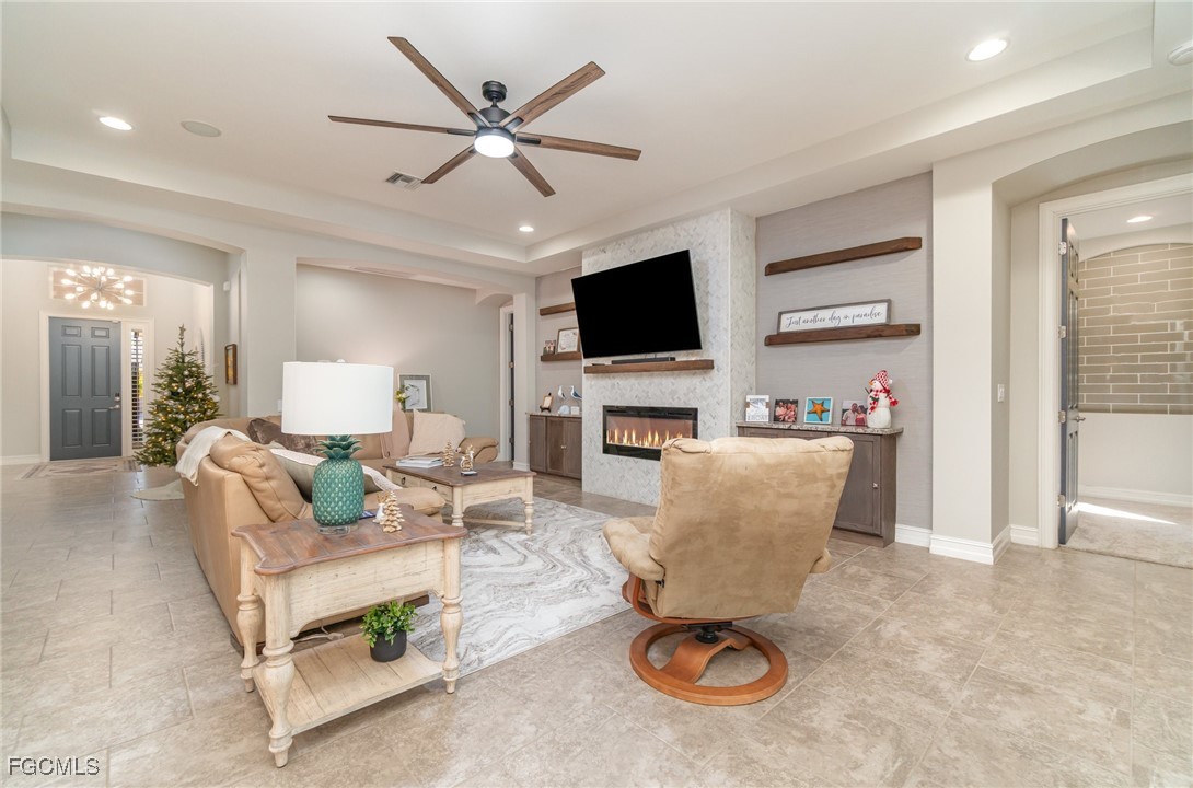 3040 Scarlet Oak Pl Property Photo 7
