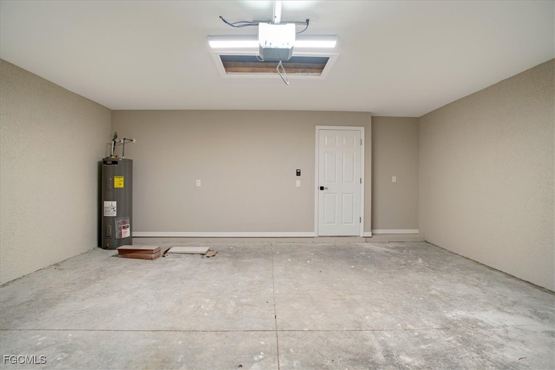 3010 67th St W Property Photo 12
