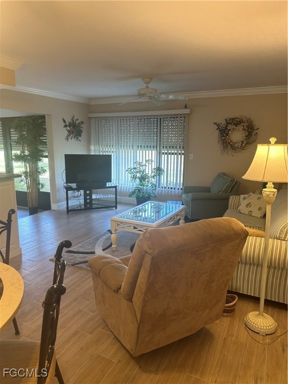 5770 Trailwinds Dr 211 Property Photo 2