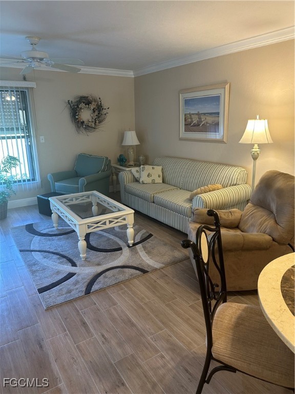 5770 Trailwinds Dr 211 Property Photo 4