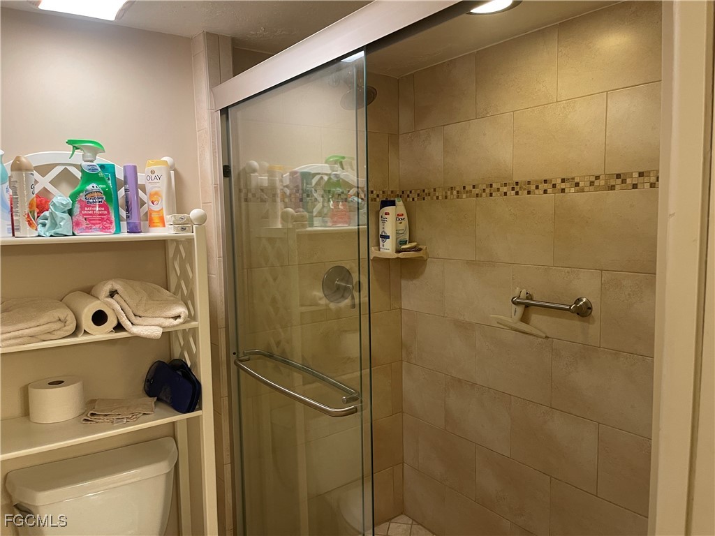 5770 Trailwinds Dr 211 Property Photo 24