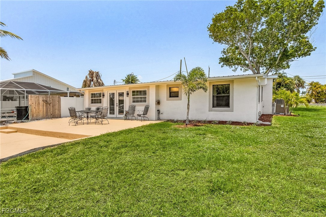 2390 Oleander St Property Photo 33