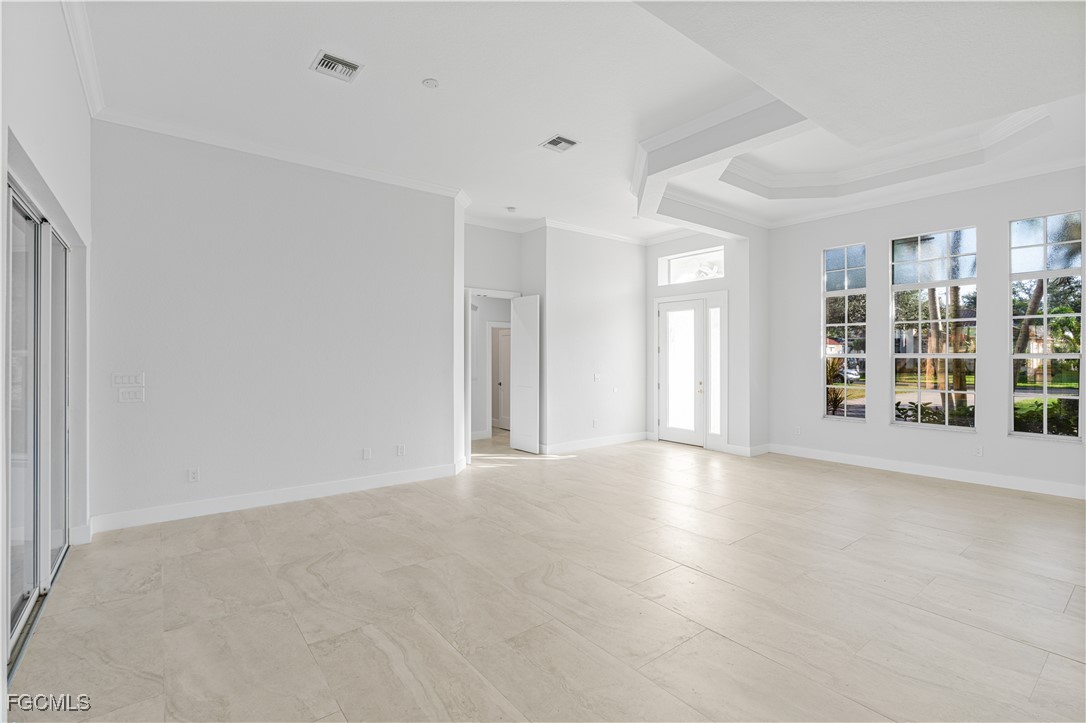 11105 Sea Tropic Ln Property Photo 10