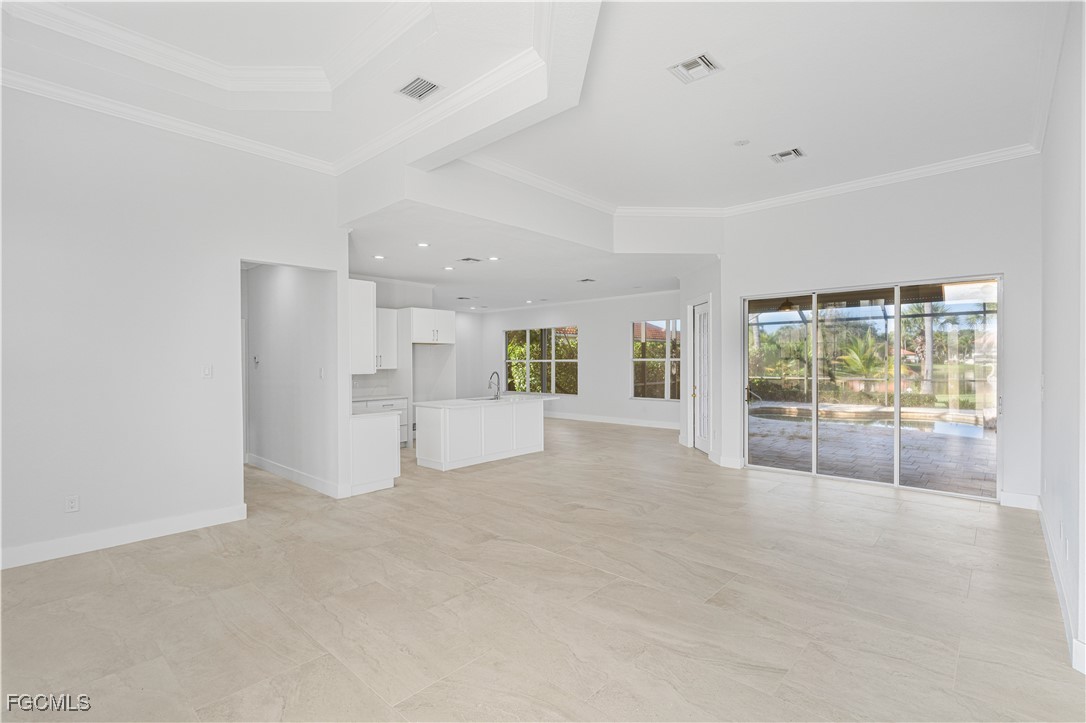 11105 Sea Tropic Ln Property Photo 11