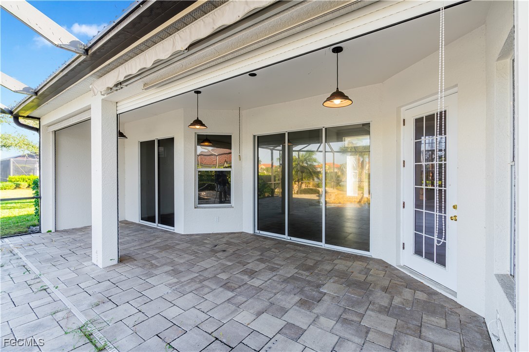 11105 Sea Tropic Ln Property Photo 36