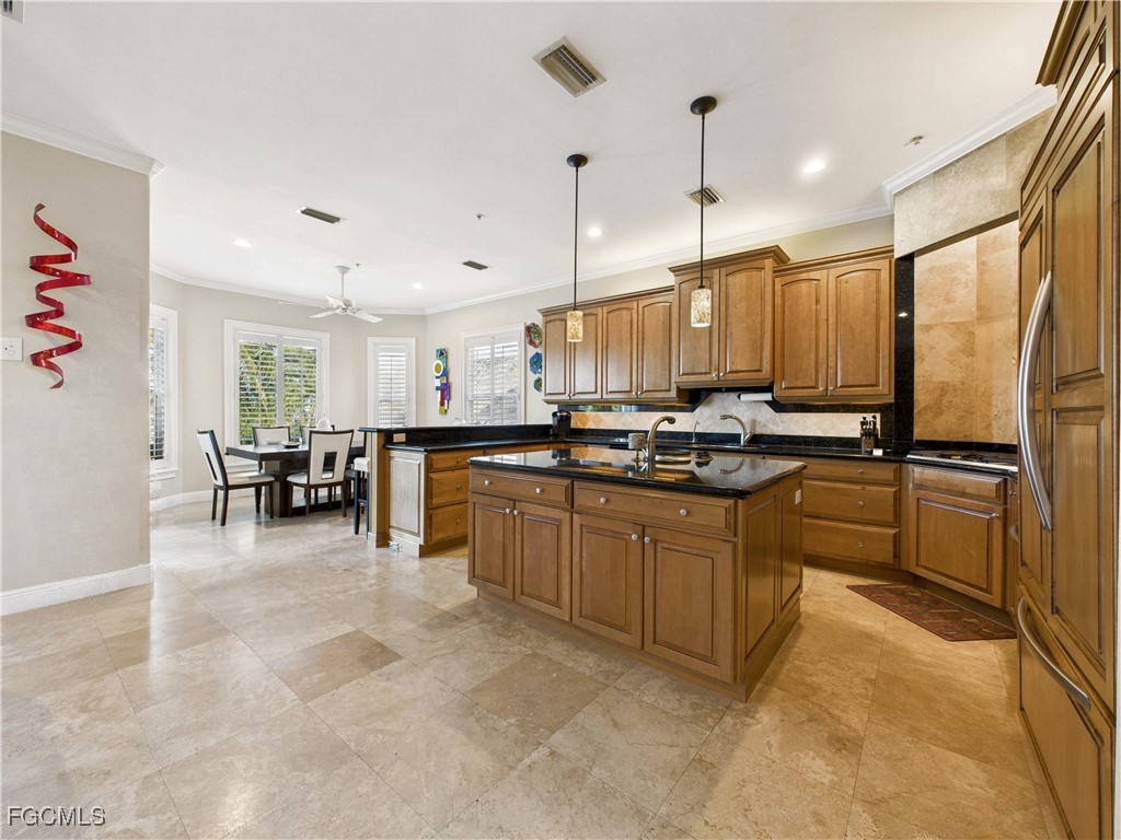 16700 Wisteria Dr Property Photo 8
