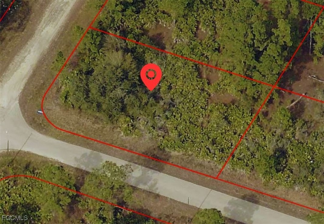 567 Barranger Ave S Property Photo 2