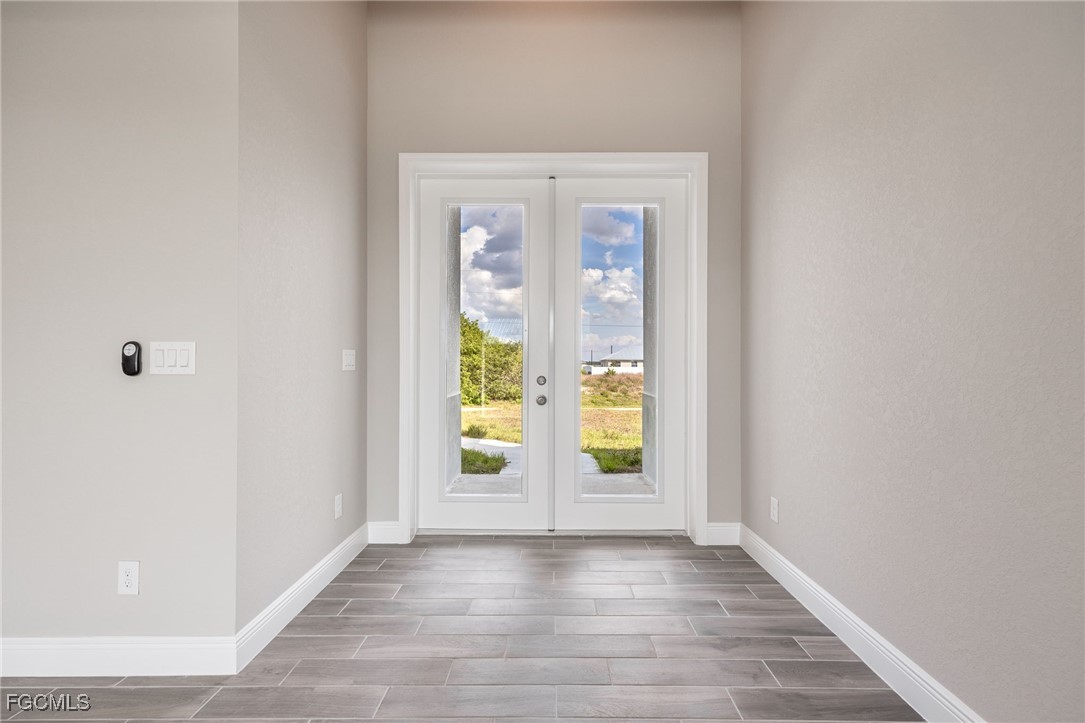 1346 Radio Loop Property Photo 2